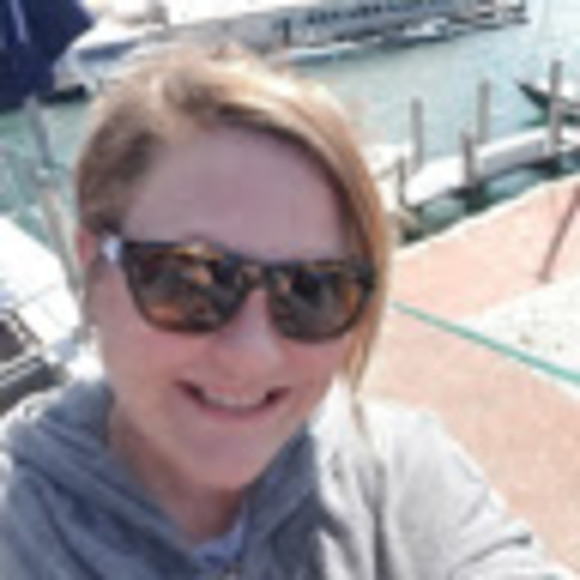 Meet your Posher, Erin - Picture 1 of 1